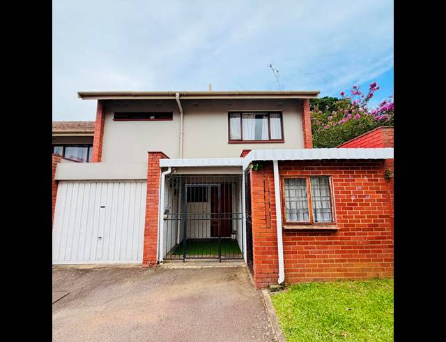 3 BEDROOM APARTMENT FOR SALE IN NEW GERMANY